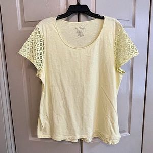 Chicos Yellow Cotton Scoop Neck Tee with Lace Sleeves Chicos Size 3 = XL